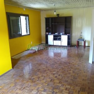 Chácara com 230m², 5 dormitórios, 2 vagas, no bairro Galópolis em Caxias do Sul para Comprar