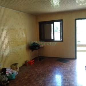 Chácara com 230m², 5 dormitórios, 2 vagas, no bairro Galópolis em Caxias do Sul para Comprar