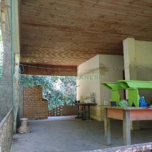 Chácara com 230m², 5 dormitórios, 2 vagas, no bairro Galópolis em Caxias do Sul para Comprar