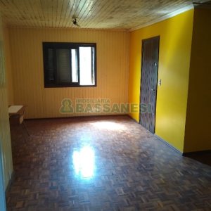 Chácara com 230m², 5 dormitórios, 2 vagas, no bairro Galópolis em Caxias do Sul para Comprar