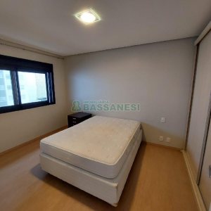 Apto Mobiliado com 65m², 1 dormitório, 1 vaga, no bairro Villagio Iguatemi em Caxias do Sul para Alugar