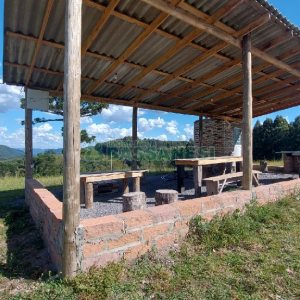 Chácara, no bairro Nossa Senhora das Graças em Caxias do Sul para Comprar