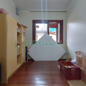 Casa com 150m², 3 dormitórios, 2 vagas, no bairro Cruzeiro em Caxias do Sul para Alugar