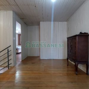 Casa Comercial com 172m², 3 dormitórios, no bairro Lourdes em Caxias do Sul para Comprar