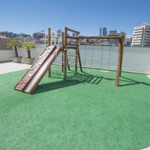 Apto Mobiliado com 83m², 2 dormitórios, 1 vaga, no bairro Pio X em Caxias do Sul para Alugar