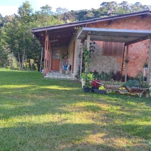 Chácara com 100m², 4 dormitórios, 1 vaga, no bairro Fazenda Souza em Caxias do Sul para Comprar