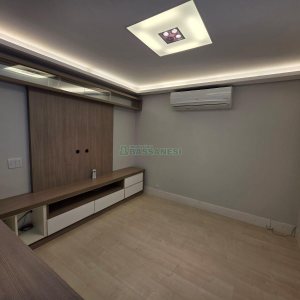 Apto Mobiliado com 113m², 3 dormitórios, 2 vagas, no bairro Vila Horn em Caxias do Sul para Alugar