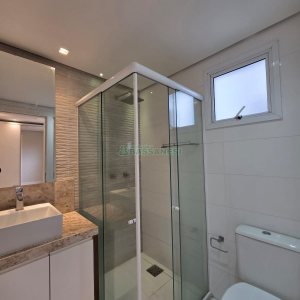 Apto Mobiliado com 113m², 3 dormitórios, 2 vagas, no bairro Vila Horn em Caxias do Sul para Alugar
