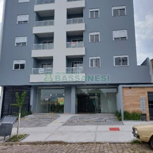 Apartamento com 57m², 2 dormitórios, 1 vaga, no bairro Kayser em Caxias do Sul para Comprar