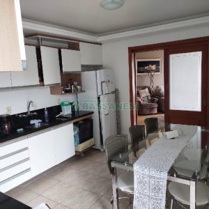 Apartamento com 90m², 2 dormitórios, 1 vaga, no bairro Cristo Redentor em Caxias do Sul para Comprar