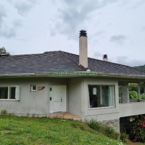 Chácara com 324m², 3 dormitórios, 6 vagas, no bairro Nossa Senhora da Saúde em Caxias do Sul para Comprar