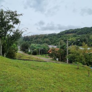 Chácara com 324m², 3 dormitórios, 6 vagas, no bairro Nossa Senhora da Saúde em Caxias do Sul para Comprar