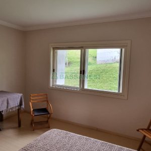 Chácara com 324m², 3 dormitórios, 6 vagas, no bairro Nossa Senhora da Saúde em Caxias do Sul para Comprar