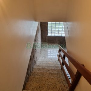 Chácara com 324m², 3 dormitórios, 6 vagas, no bairro Nossa Senhora da Saúde em Caxias do Sul para Comprar