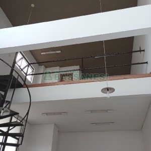 Loja com 64m², 2 vagas, no bairro Pio X em Caxias do Sul para Alugar