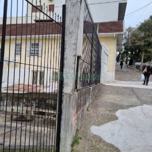 Terreno com 230m², no bairro Centro em Caxias do Sul para Alugar ou Comprar