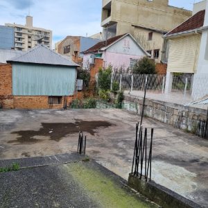 Terreno com 230m², no bairro Centro em Caxias do Sul para Alugar ou Comprar