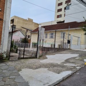 Terreno com 230m², no bairro Centro em Caxias do Sul para Alugar ou Comprar