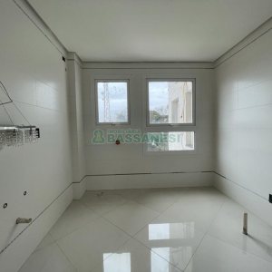 Apartamento com 376m², 3 dormitórios, 4 vagas, no bairro Jardim América em Caxias do Sul para Comprar