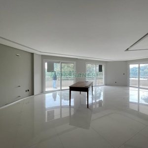 Apartamento com 376m², 3 dormitórios, 4 vagas, no bairro Jardim América em Caxias do Sul para Comprar