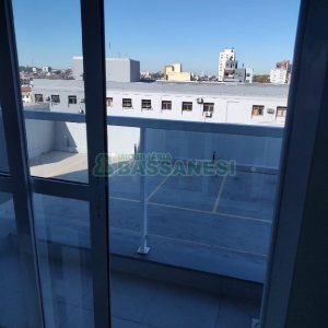 Apto Mobiliado com 40m², 1 dormitório, 1 vaga, no bairro Lourdes em Caxias do Sul para Comprar