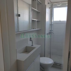 Apto Mobiliado com 40m², 1 dormitório, 1 vaga, no bairro Lourdes em Caxias do Sul para Comprar