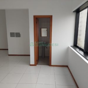 Sala com 48m², no bairro Centro em Caxias do Sul para Comprar
