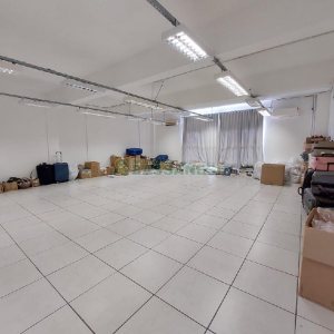 Sala com 430m², no bairro Centro em Caxias do Sul para Alugar