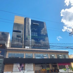 Sala com 430m², no bairro Centro em Caxias do Sul para Alugar