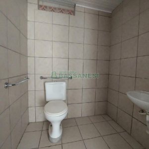 Sala com 430m², no bairro Centro em Caxias do Sul para Alugar