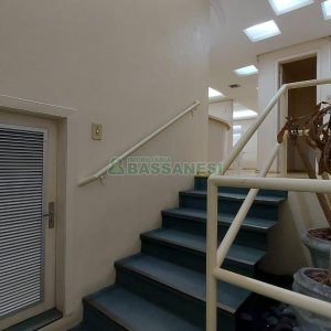 Loja com 780m², no bairro Centro em Caxias do Sul para Alugar ou Comprar