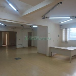 Loja com 780m², no bairro Centro em Caxias do Sul para Alugar ou Comprar