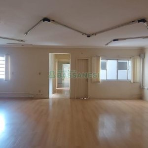 Loja com 780m², no bairro Centro em Caxias do Sul para Alugar ou Comprar