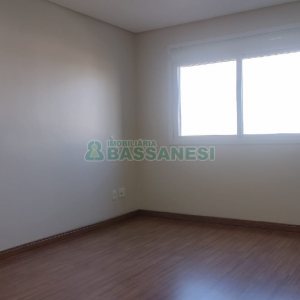 Apartamento com 103m², 2 dormitórios, 1 vaga, no bairro Esplanada em Caxias do Sul para Comprar