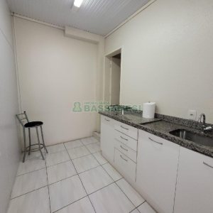 Casa Comercial com 160m², no bairro Santa Catarina em Caxias do Sul para Alugar