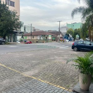 Loja com 85m², no bairro Centro em Caxias do Sul para Alugar