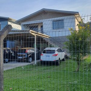 Casa com 128m², 3 dormitórios, 3 vagas, no bairro Desvio Rizzo em Caxias do Sul para Comprar