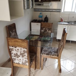 Casa com 77m², 2 dormitórios, 1 vaga, no bairro Salgado Filho em Caxias do Sul para Comprar