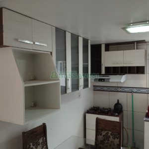 Casa com 77m², 2 dormitórios, 1 vaga, no bairro Salgado Filho em Caxias do Sul para Comprar