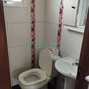 Casa com 77m², 2 dormitórios, 1 vaga, no bairro Salgado Filho em Caxias do Sul para Comprar