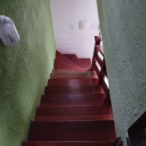 Casa com 77m², 2 dormitórios, 1 vaga, no bairro Salgado Filho em Caxias do Sul para Comprar