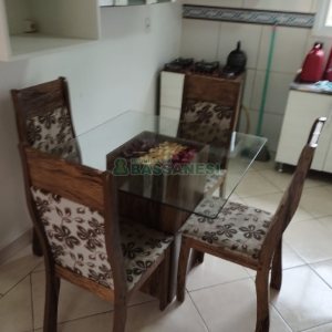 Casa com 77m², 2 dormitórios, 1 vaga, no bairro Salgado Filho em Caxias do Sul para Comprar