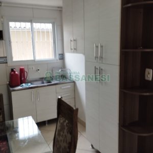 Casa com 77m², 2 dormitórios, 1 vaga, no bairro Salgado Filho em Caxias do Sul para Comprar