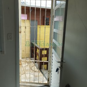 Casa com 77m², 2 dormitórios, 1 vaga, no bairro Salgado Filho em Caxias do Sul para Comprar
