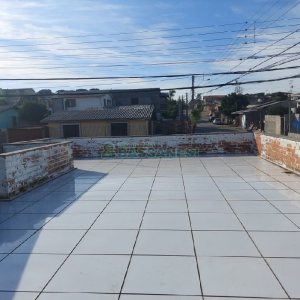 Casa com 256m², 5 dormitórios, 1 vaga, no bairro Esplanada em Caxias do Sul para Comprar