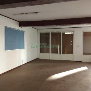 Loja com 90m², no bairro Santa Catarina em Caxias do Sul para Alugar