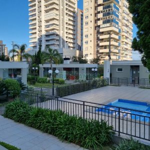 Apartamento com 114m², 3 dormitórios, 2 vagas, no bairro Universitário em Caxias do Sul para Comprar