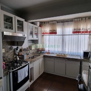 Apartamento com 227m², 3 dormitórios, 1 vaga, no bairro Centro em Caxias do Sul para Comprar