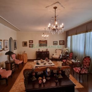 Apartamento com 227m², 3 dormitórios, 1 vaga, no bairro Centro em Caxias do Sul para Comprar