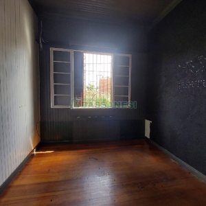 Casa com 120m², 3 dormitórios, 4 vagas, no bairro São Pelegrino em Caxias do Sul para Alugar